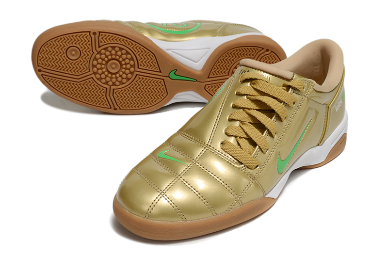 Total 90 'GOLD/GREEN' 2025 - INDOOR SOCCER CLEATS