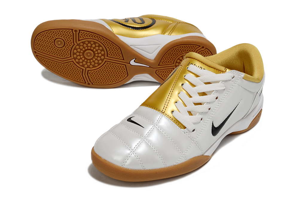 Total 90 'GOLD/WHITE' 2025 - INDOOR SOCCER CLEATS