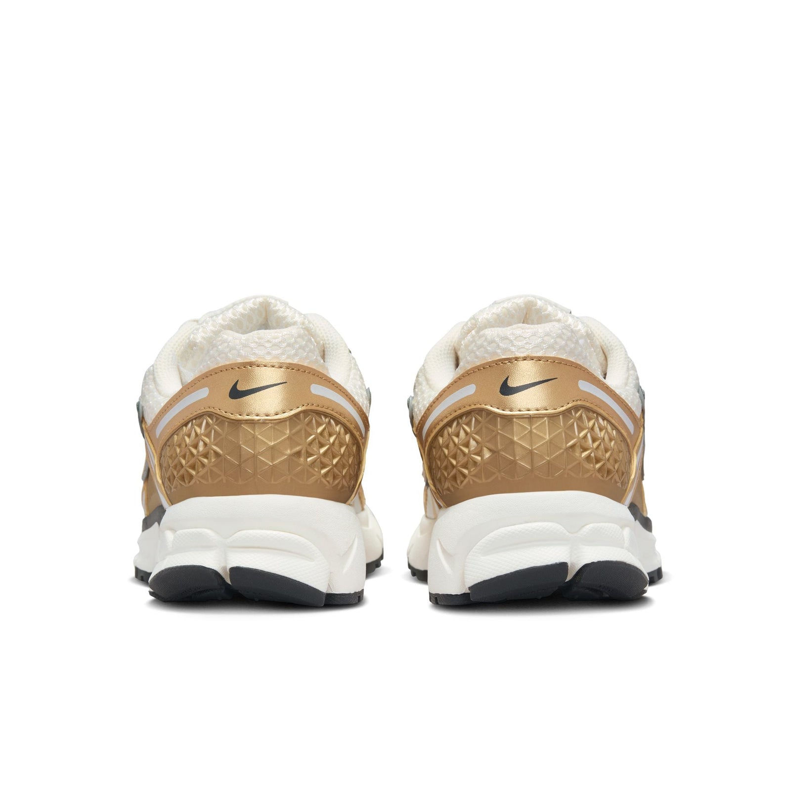Nike Zoom Vomero 5 Gold Photon Dust/Metallic Gold-Gridiron-Sail HF7723-001