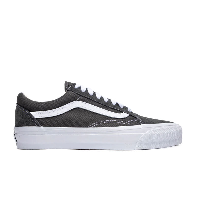 Vans LX Old Skool 36 in Gunmetal VN000CXU2VM