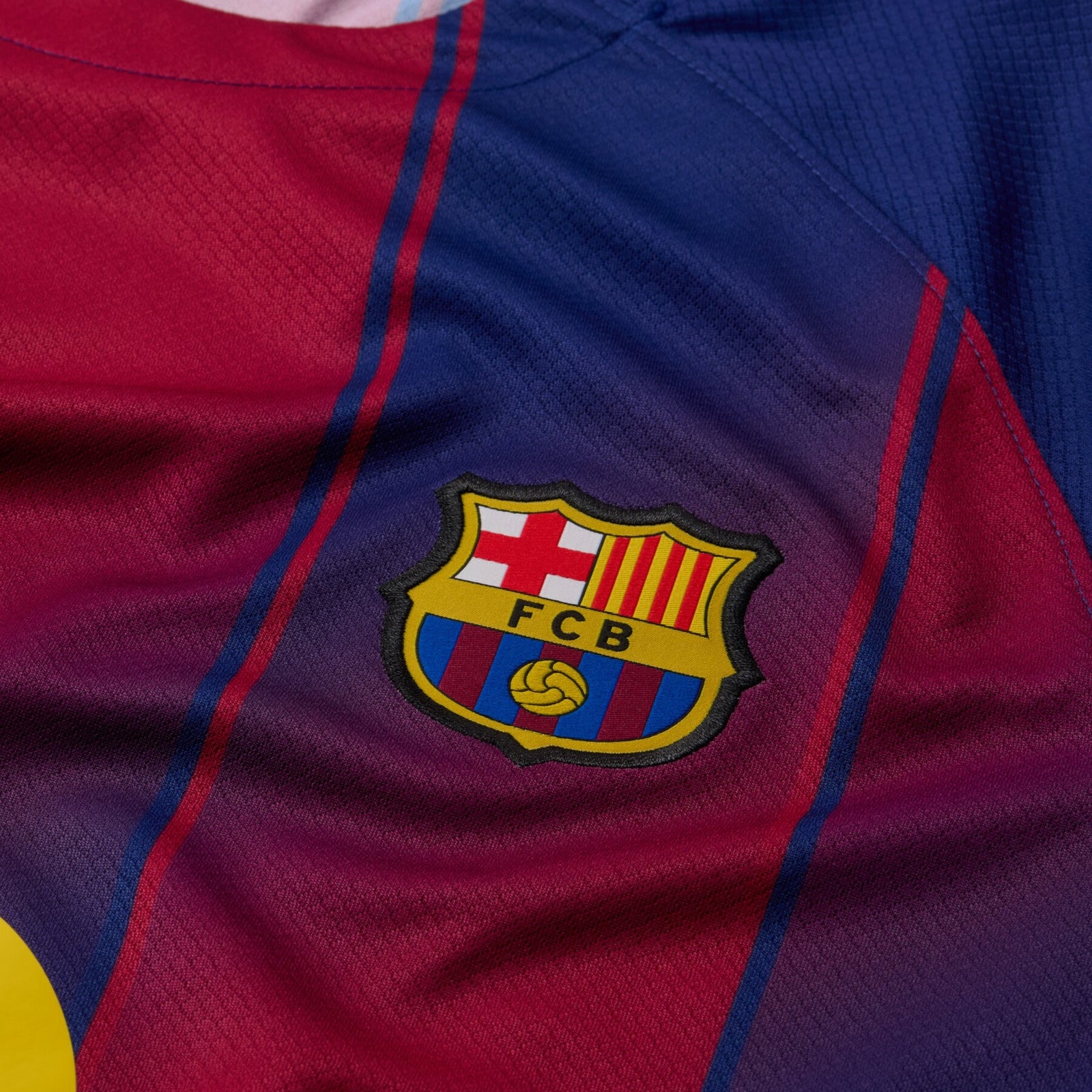 Barcelona 25/26 I Home Jersey - WOMEN'S - CUSTOMIZE